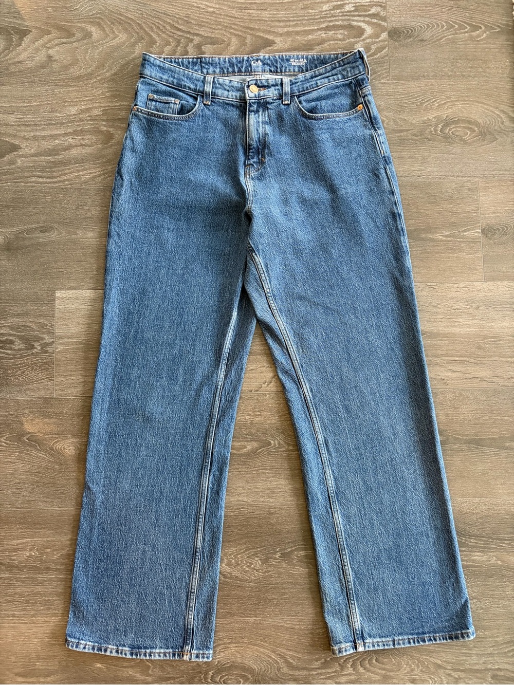 High-Rise Straight Leg Jeans in Medium Blue